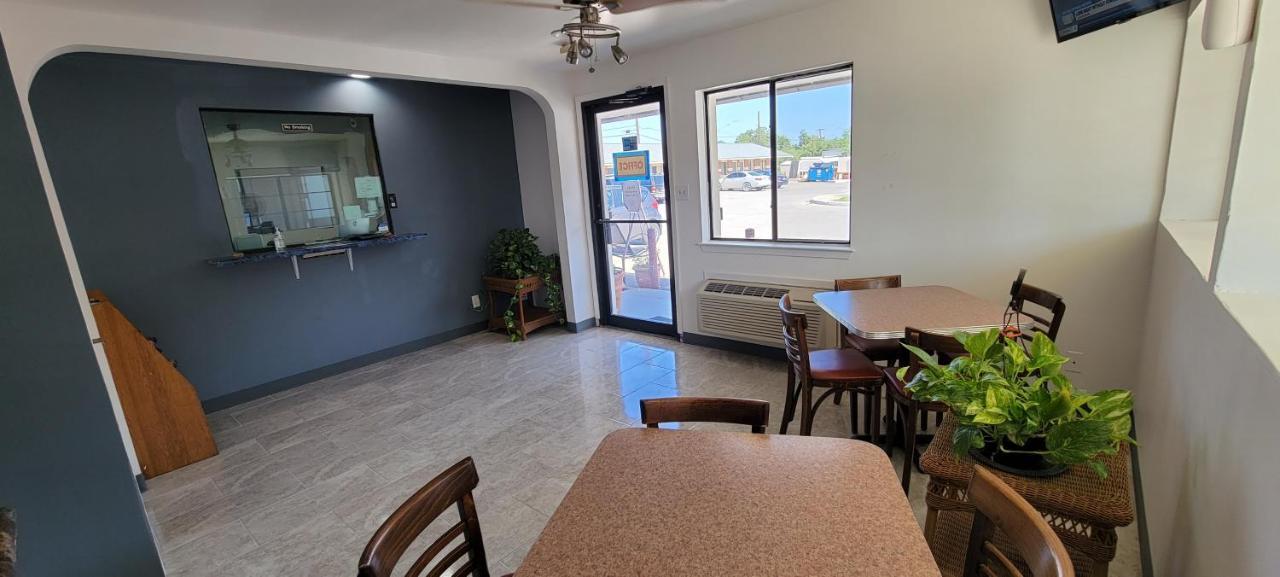 Americas Best Value Inn San Antonio Downtown Riverwalk Exterior foto