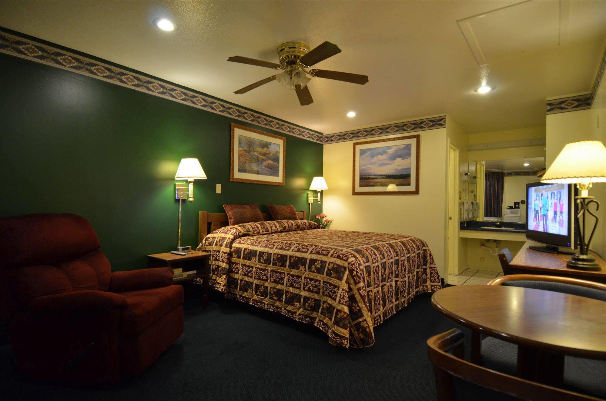 Americas Best Value Inn San Antonio Downtown Riverwalk Exterior foto